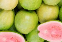 পাকা পেয়ারা কীভাবে খেলে ওজন কমবে ? দেখে নিন